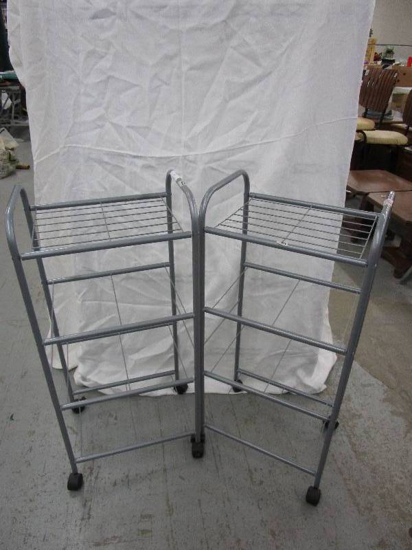2 Metal Rolling Organizing carts