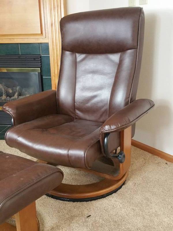 Recliner with Ottoman