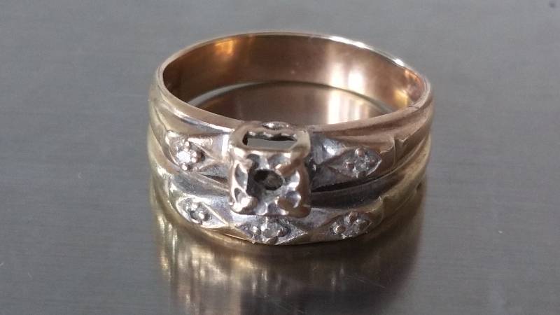 14k White & Yellow Gold Diamond Ring