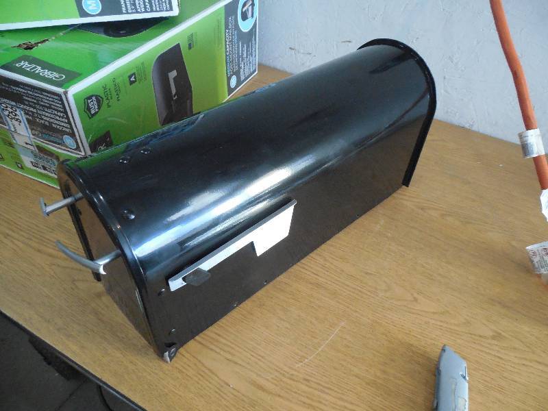lot 16 image: Gibraltar Mailboxes Franklin Post-Mount Mailbox in Black