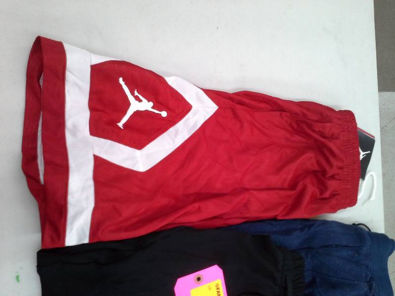 lot 126 image: Clothing Lot