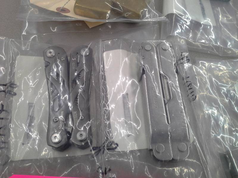 lot 147 image: Multi Purpose Pocket Tools & Lighters