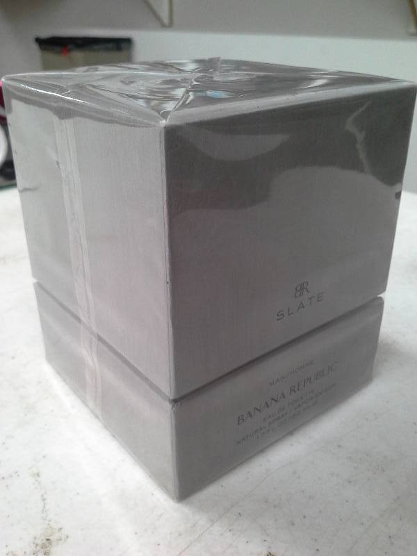 lot 150 image: Banana Republic Cologne