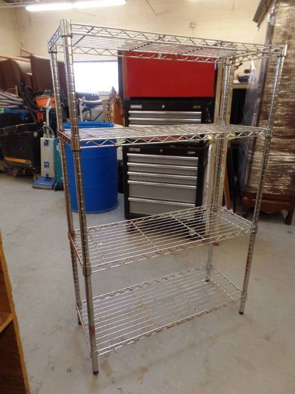 lot 507 image: METRO STYLE SHELVING