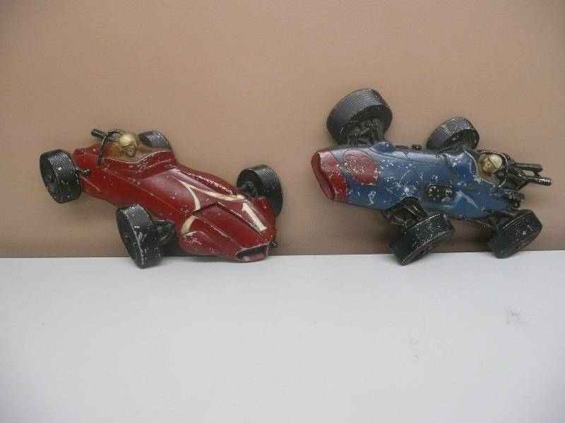 lot 35 image: SEXTON MADE IN USA 1970 RACE CARS - WALL HANGERS, VERY COOL SEE PICTURES