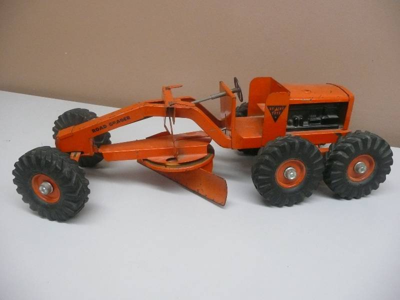 lot 40 image: Vintage Rare Nylint Pressed Steel 1960s Orange Road Grader - Awesome Piece - SEE PICTURES