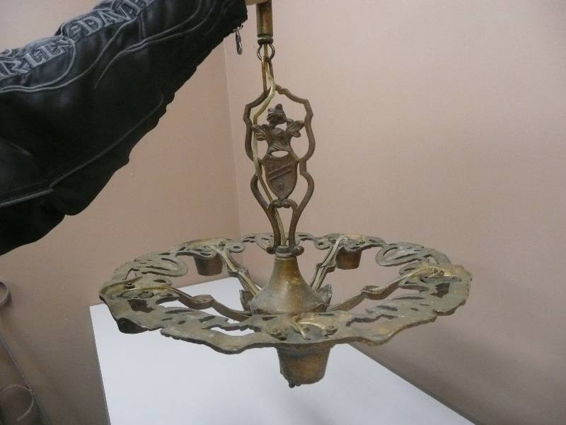 lot 49 image: VINTAGE ART DECO CAST IRON CEILING LIGHT CHANDELIER FIXTURE - SELLING FOR OVER $150.00 - SEE PICTURES