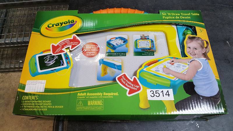 lot 3514 image: Crayola Sit N Draw Folding Travel Table