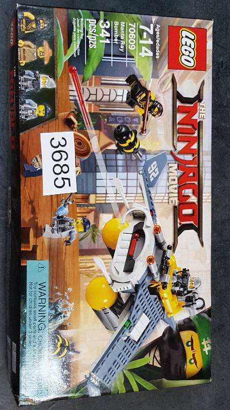 lot 3685 image: LEGO Ninjago Manta Ray Bomber 341-Pc. Building Set - 70609
