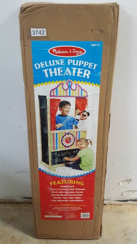 lot 3742 image: Melissa & Doug Deluxe Puppet Theater