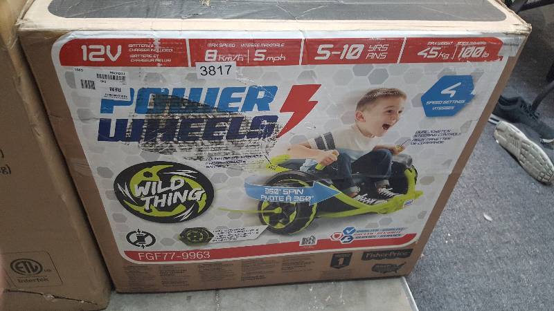 lot 3817 image: Power Wheels 12V Wild Thing Ride-On - Green