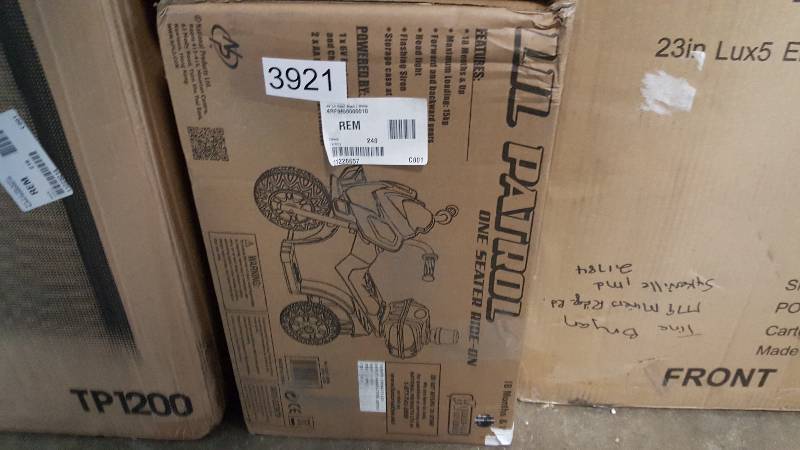 lot 3921 image: Kid Motorz Lil Patrol 6V Motorcycle Ride-On