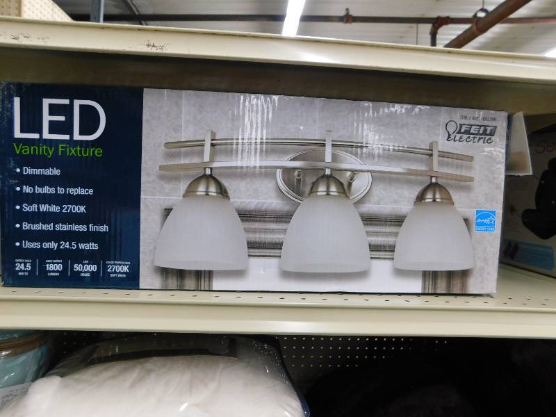 LED VANITY FIXTURE