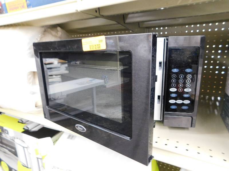 OSTER MICROWAVE OVEN
