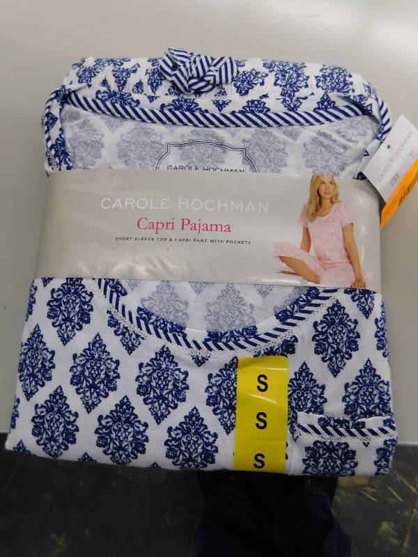 CAROL HOCHMAN CAPRI PAJAMA SET, SIZE SMALL