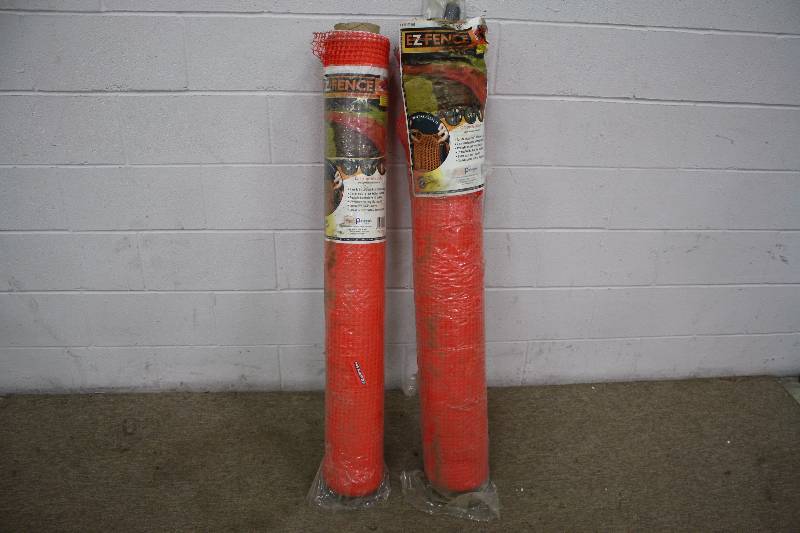 lot 22 image: Orange Fencing