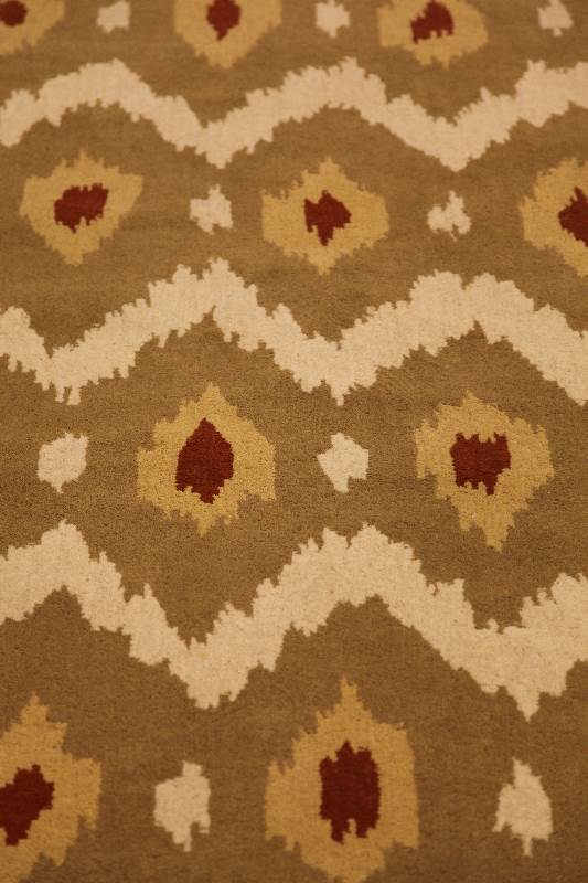 lot 123 image: 8ft Runner (Rug #44)