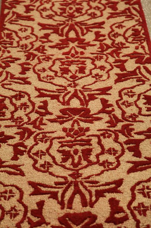 lot 147 image: 8ft Runner (Rug #41)