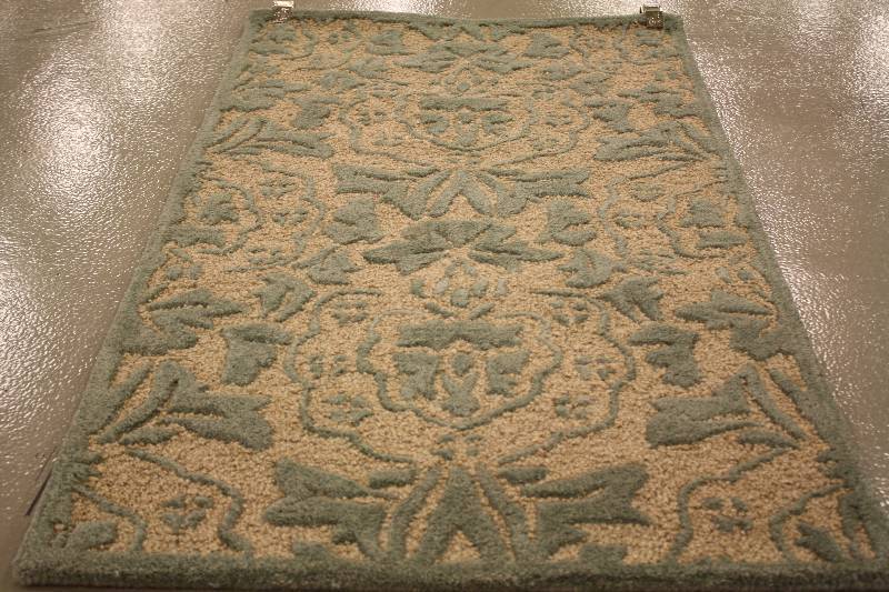 lot 156 image: 4.5ft Placemat Rug (Rug #61)