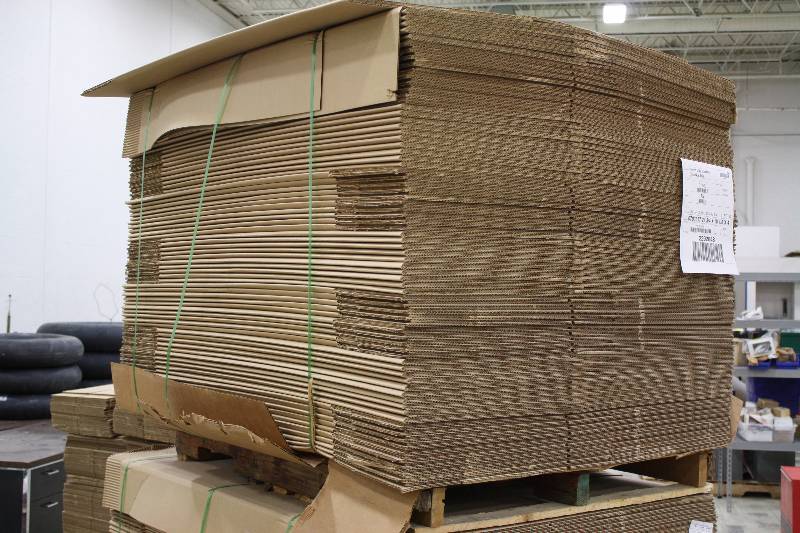 lot 56A image: Pallet of New Boxes  75 Qty Large Boxes