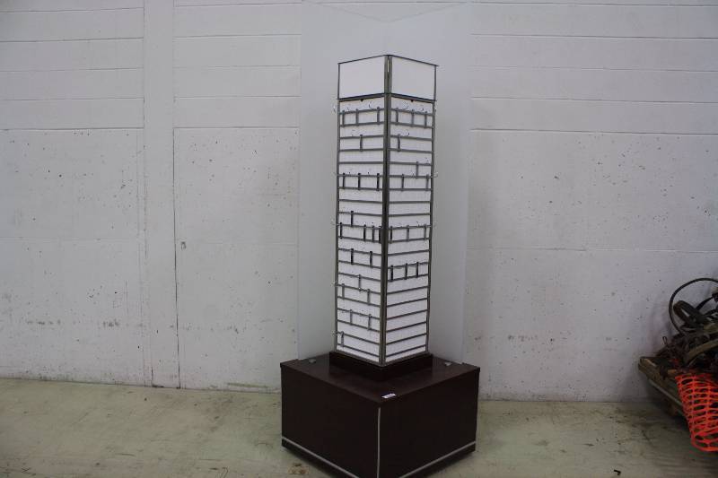 lot 91 image: Jewelry Retail Display