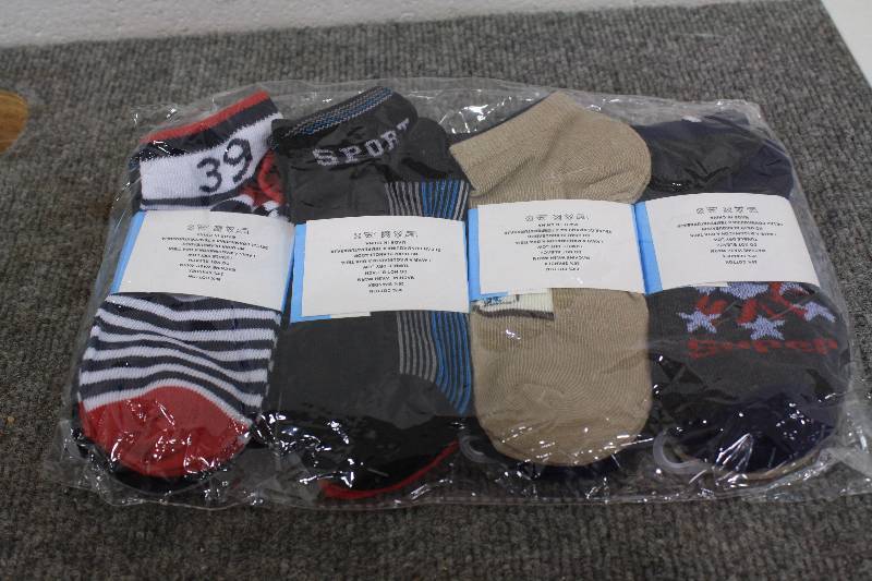 lot 48A image: Boys Socks New 12 Pair