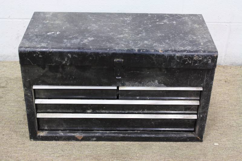 lot 92 image: Tool Box with Tools