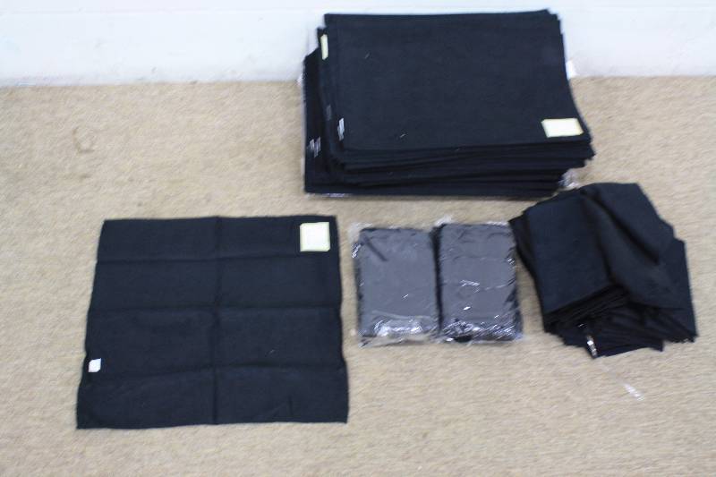 lot 151 image: Placemats & Polyester Napkins (New)