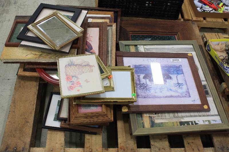 lot 248 image: Pallet of Frames PicturesMirrors