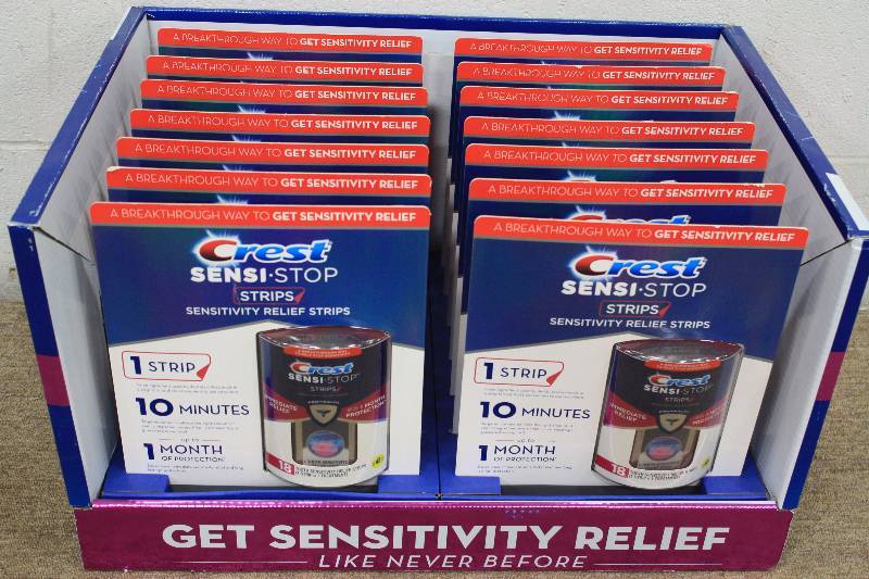 lot 207 image: Crest Sensitive Strips