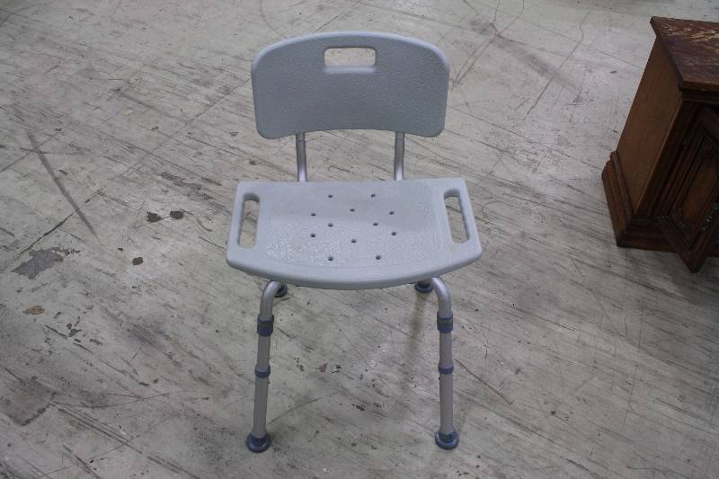 lot 168 image: Safety Shower Chair