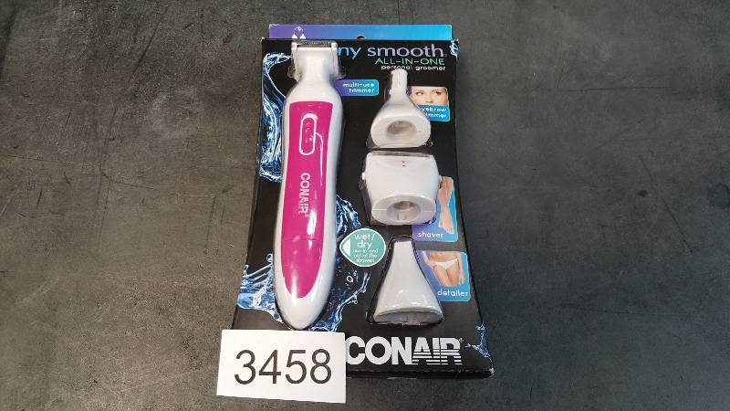 lot 3458 image: Conair Advanced Personal Grooming System