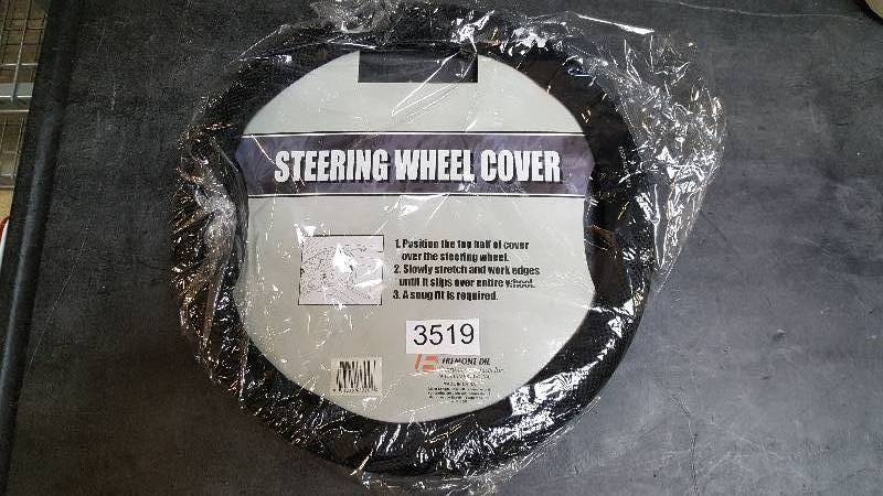 MLB Poly-Suede Steering Wheel Cover - Yankees