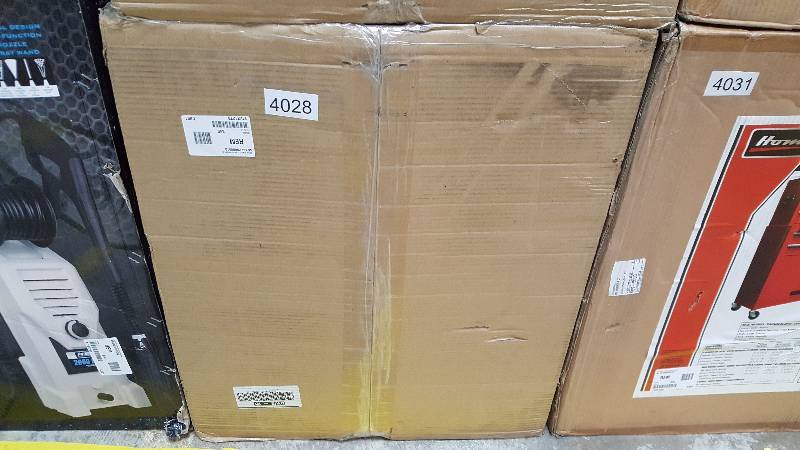 lot 4028 image: Chefs Mark 2.2 Cu. Ft. 1200-Watt Microwave Oven