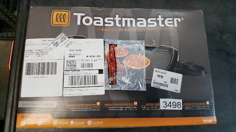 lot 3498 image: Toastmaster 10 x 16 Electric Griddle