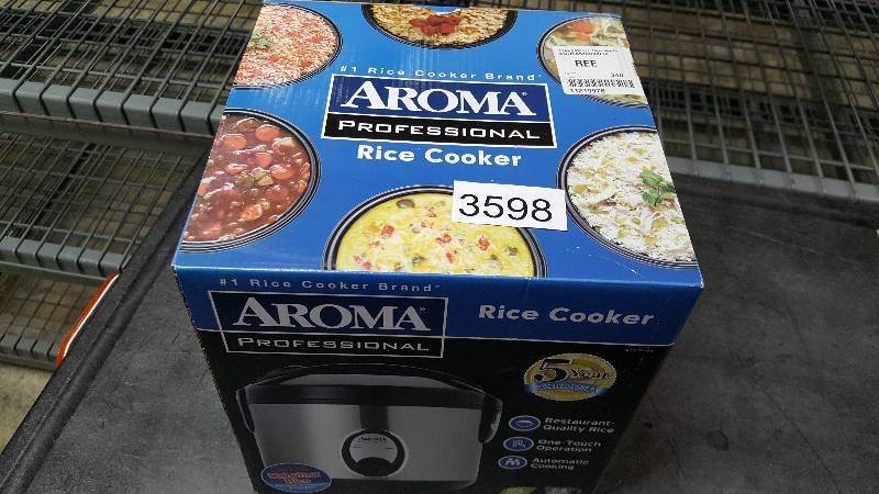 lot 3598 image: Aroma 8-Cup Cool Touch Rice Cooker and Food Steamer
