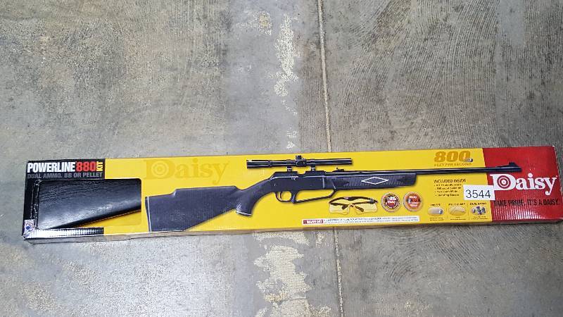 lot 3544 image: Daisy Powerline 880 .177 Caliber Air Rifle with Scope