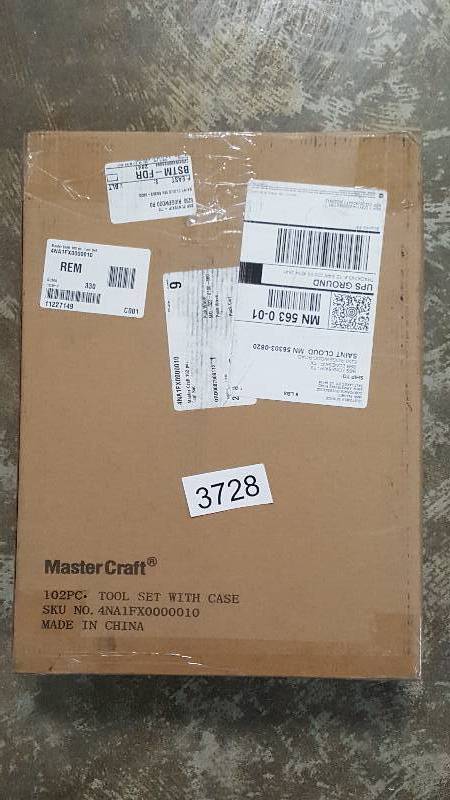 lot 3728 image: Master Craft 102-pc. Tool Set