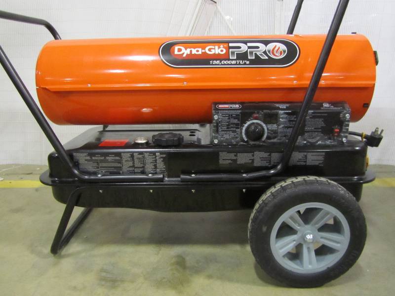 lot 14 image: Dyna-Glo Pro 135K BTU Forced-Air Kerosene Portable Heater