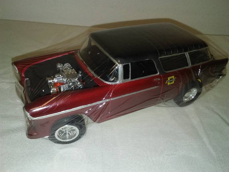 lot 9 image: Chevy Nomad Station Wagon assembled, Excellent