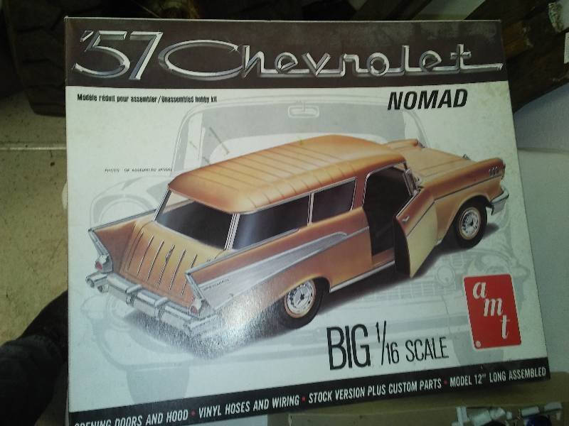 lot 141 image: AMT, 116th Scale, 1957 Chevy Chevrolet NOMAD, 80% Complete, parts to finish T843