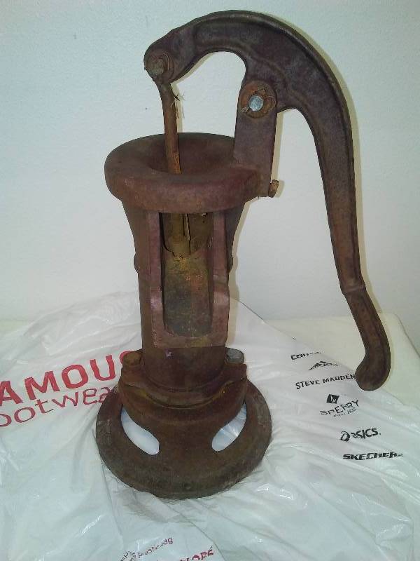 lot 34 image: Hand Pump Well Head