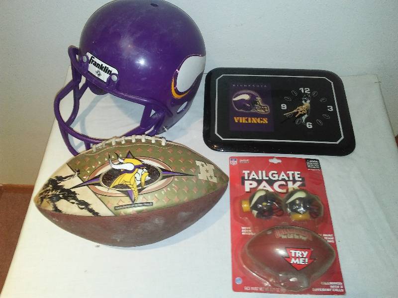lot 121 image: MN Vikings Fan Kit, Football, Clock, Tailgate kit, helmet