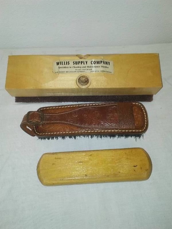 lot 96 image: Set of 3 vintage Brushes, leather , wood