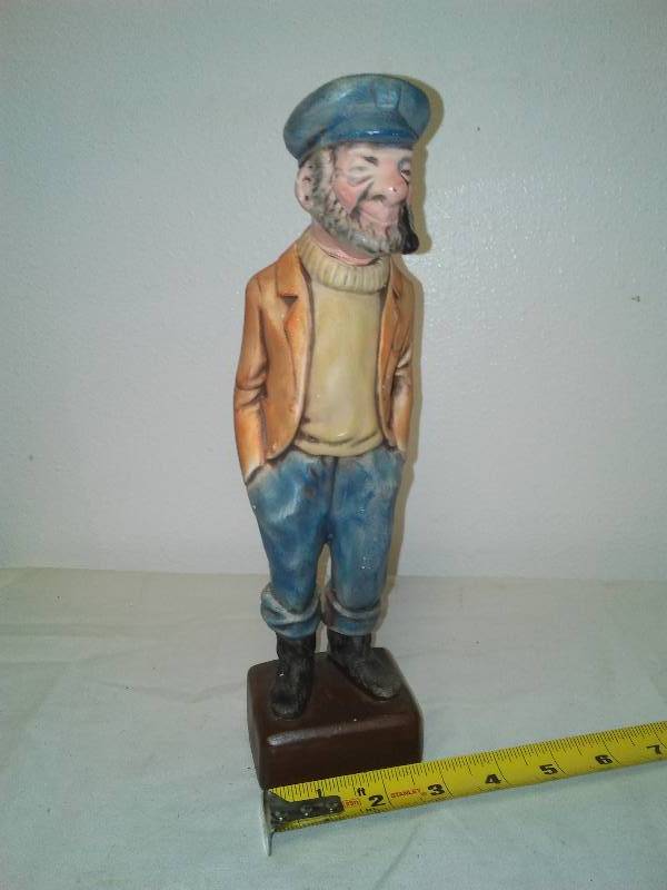 lot 97 image: Old Sea Captain by Atlantic Mold Co.