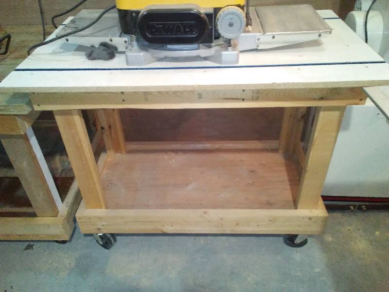 lot 11 image: Work table