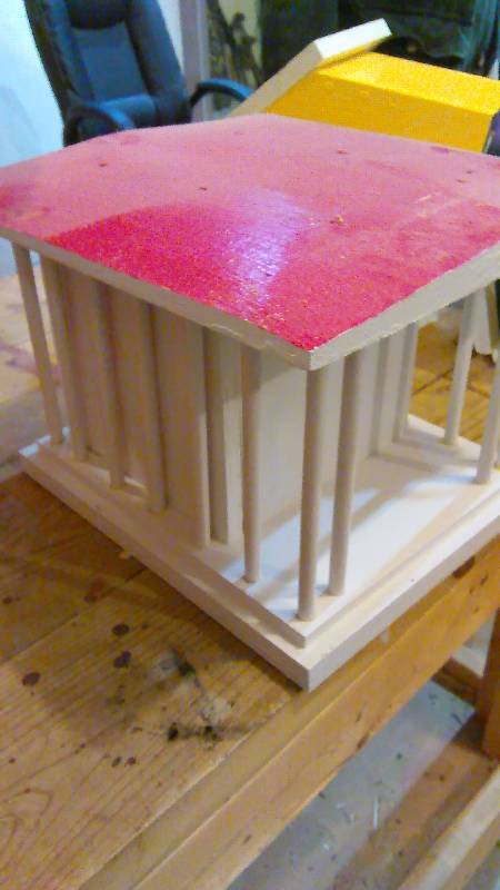 lot 75 image: Hand Crafted Washington Mounument Bird House