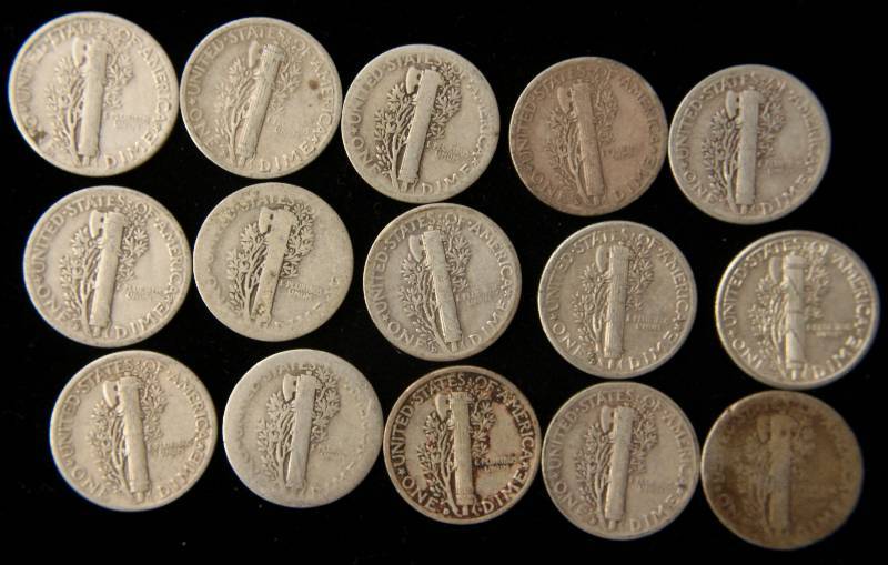 GROUP OF 15 US MERCURY SILVER DIMES