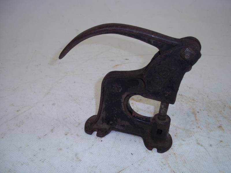 lot 137 image: Leather Punch  Rivet Press Rex 27