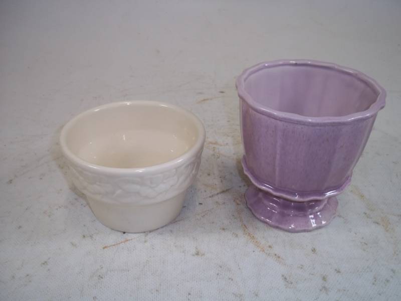 lot 147 image: 2 Red Wing Planters 1076 and 104